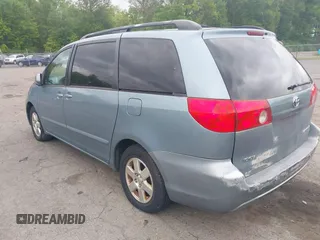 2008 Toyota Sienna XLE z VIN 5TDZK22C38S117648, wystawiony jako IAAI lot #42305609 z przebiegiem 231 156 mil mil oraz . Historia ofert i sprzedaży dostępna na DreamBid. Obrazek 3.