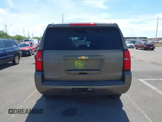 2016 Chevrolet Tahoe LT z VIN 1GNSKBKC3GR388683, wystawiony jako IAAI lot #42100692 z przebiegiem 87 858 mil mil oraz . Historia ofert i sprzedaży dostępna na DreamBid. Obrazek 16.