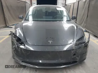 2025 Tesla Model 3 Long Range with VIN 5YJ3E1EA4SF952168, listed as a IAAI auction lot 42281783 with 3,926 mi miles and . Bid and sale history available at DreamBid. Image 12.