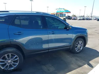 2024 GMC Terrain SLT with VIN 3GKALVEG2RL221585, listed as a IAAI auction lot 41851814 with 3,805 mi miles. Bid and sale history available at carsss.com. Image 13.