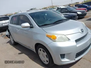 2009 Scion xD z VIN JTKKU10459J047241, wystawiony jako IAAI lot #42289380 z przebiegiem 231 154 mil mil oraz . Historia ofert i sprzedaży dostępna na DreamBid. Obrazek 13.