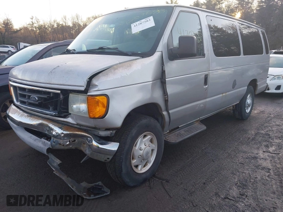 2004 Ford Econoline Passenger XL с VIN 1FBSS31LX4HB02186, выставлен на аукционе IAAI как лот 41207583 с пробегом 163 330 миль миль и . История ставок и продаж доступна на DreamBid. Изображение 2.