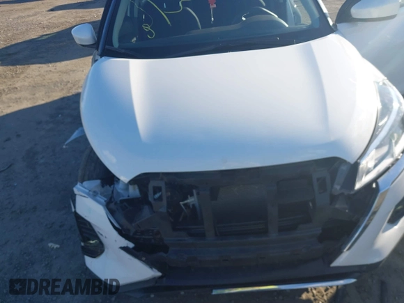 2022 Nissan Kicks S z VIN 3N1CP5BV7NL493025, wystawiony jako IAAI lot #41210403 z przebiegiem 43 549 mil mil oraz . Historia ofert i sprzedaży dostępna na DreamBid. Obrazek 6.