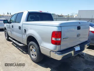 2005 Ford F-150 XLT z VIN 1FTPW12525KC85839, wystawiony jako IAAI lot #42344165 z przebiegiem 133 772 mil mil oraz . Historia ofert i sprzedaży dostępna na DreamBid. Obrazek 3.
