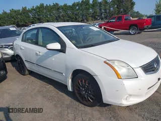2011 Nissan Sentra 2.0 z VIN 3N1AB6AP0BL678737, wystawiony jako IAAI lot #41773731 z przebiegiem 163 316 mil mil oraz . Historia ofert i sprzedaży dostępna na DreamBid. Obrazek 1.