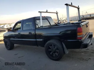 2005 GMC Sierra Denali z VIN 2GTEK63N051303155, wystawiony jako Copart lot #73654884 z przebiegiem Nie podano mil oraz Szkody całkowita. Historia ofert i sprzedaży dostępna na DreamBid. Obrazek 2.