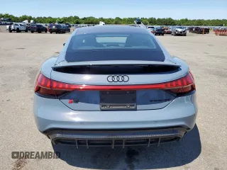2023 Audi RS e-tron GT z VIN WAUBHBFW1P7902115, wystawiony jako Copart lot #60994784 z przebiegiem 10 305 mil mil oraz Szkody całkowita. Historia ofert i sprzedaży dostępna na DreamBid. Obrazek 6.