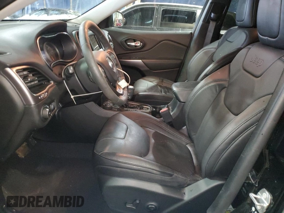2021 Jeep Cherokee Latitude Lux z VIN 1C4PJMMXXMD240066, wystawiony jako Copart lot #88514725 z przebiegiem 19 713 mil mil oraz Szkoda całkowita • Salvage title. Historia ofert i sprzedaży dostępna na DreamBid. Obrazek 7.