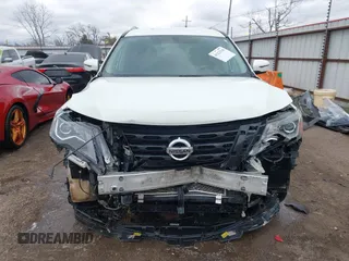 2018 Nissan Pathfinder SL z VIN 5N1DR2MM6JC647790, wystawiony jako IAAI lot #41223318 z przebiegiem 127 855 mil mil oraz . Historia ofert i sprzedaży dostępna na DreamBid. Obrazek 13.