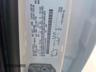 2017 Ford Escape SE z VIN 1FMCU9GD0HUD44281, wystawiony jako IAAI lot #42573170 z przebiegiem 99 085 mil mil oraz . Historia ofert i sprzedaży dostępna na DreamBid. Obrazek 16.