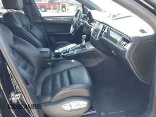 2017 Porsche Macan GTS with VIN WP1AG2A56HLB54856, listed as a IAAI auction lot 42127014 with 100,021 mi miles and . Bid and sale history available at carsss.com. Image 5.