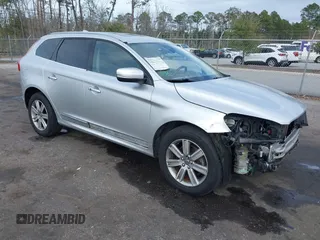 2017 Volvo XC60 Inscription with VIN YV440MDU0H2153125, listed as a IAAI auction lot 41687058 with 157,641 mi miles. Bid and sale history available at carsss.com. Image 1.