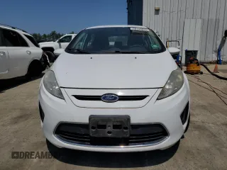 2012 Ford Fiesta SE z VIN 3FADP4EJ9CM148404, wystawiony jako Copart lot #59150695 z przebiegiem 84 705 mil mil oraz Czysty tytuł • Clean title. Historia ofert i sprzedaży dostępna na DreamBid. Obrazek 5.