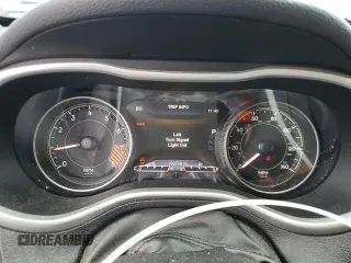 2014 Jeep Cherokee Trailhawk z VIN 1C4PJMBS2EW237725, wystawiony jako Copart lot #62666745 z przebiegiem 130 709 mil mil oraz Szkoda całkowita • Salvage title. Historia ofert i sprzedaży dostępna na DreamBid. Obrazek 9.