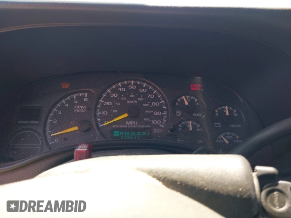 2001 Chevrolet Silverado 1500 LS with VIN 2GCEC19T611125168, listed as a IAAI auction lot 41960525 with 220,410 mi miles. Bid and sale history available at carsss.com. Image 7.