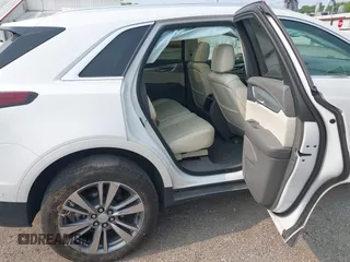 2020 Cadillac XT5 Premium Luxury FWD с VIN 1GYKNCRS0LZ116986, выставлен на аукционе IAAI как лот 42390347 с пробегом 78 007 миль миль и . История ставок и продаж доступна на DreamBid. Изображение 8.
