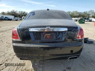 2012 Rolls-Royce Ghost z VIN SCA664S57CUX50671, wystawiony jako Copart lot #84172874 z przebiegiem Nie podano mil oraz Szkody całkowita. Historia ofert i sprzedaży dostępna na DreamBid. Obrazek 6.