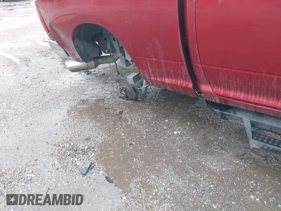 2015 Ram 2500 Tradesman with VIN 3C6UR5CL5FG552180, listed as a IAAI auction lot 42193774 with 209,509 mi miles and . Bid and sale history available at DreamBid. Image 6.