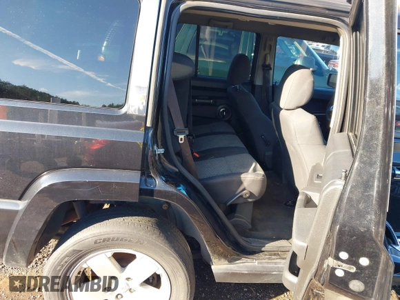 2010 Jeep Commander Sport with VIN 1J4RH4GK3AC125485, listed as a IAAI auction lot 41274416 with 185,259 mi miles and . Bid and sale history available at DreamBid. Image 8.