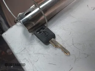 1993 GMC Vandura z VIN 1GTEG25K7PF510652, wystawiony jako IAAI lot #42097211 z przebiegiem 368 766 mil mil oraz . Historia ofert i sprzedaży dostępna na DreamBid. Obrazek 11.
