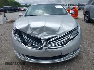 2016 Lincoln MKZ Hybrid with VIN 3LN6L2LU6GR605724, listed as a IAAI auction lot 41989432 with 154,035 mi miles. Bid and sale history available at carsss.com. Image 6.