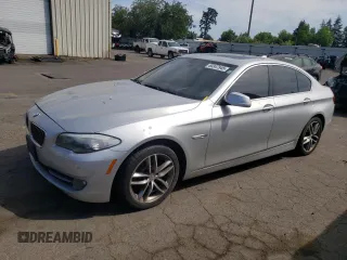 2013 BMW 5 Series 528i with VIN WBAXG5C50DDY31962, listed as a Copart auction lot 60347945 with 184,048 mi miles and Clean title. Bid and sale history available at DreamBid. Image 1.