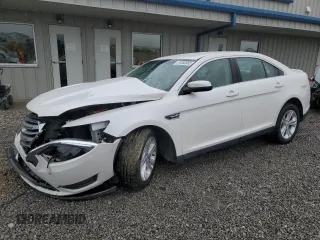 2015 Ford Taurus SEL z VIN 1FAHP2E87FG188031, wystawiony jako Copart lot #51850985 z przebiegiem 85 152 mil mil oraz Szkody całkowita. Historia ofert i sprzedaży dostępna na DreamBid. Obrazek 1.