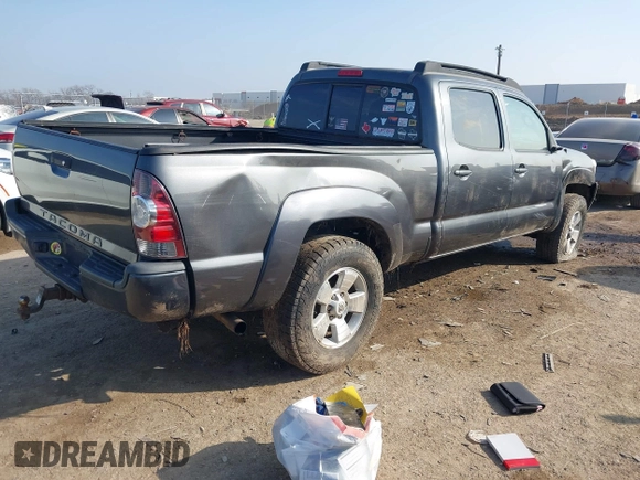 2013 Toyota Tacoma with VIN 3TMMU4FN6DM053207, listed as a IAAI auction lot 41527261 with 205,464 mi miles. Bid and sale history available at carsss.com. Image 4.