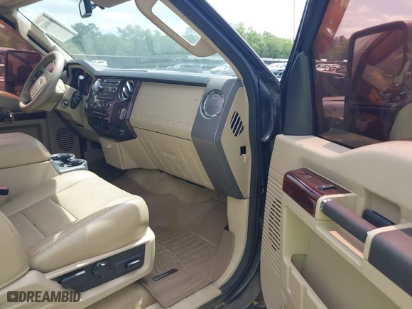 2009 Ford Super Duty F-250 SRW XL with VIN 1FTSW21R69EA67279, listed as a IAAI auction lot 42090961 with 249,741 mi miles. Bid and sale history available at carsss.com. Image 5.