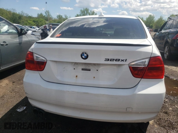 2008 BMW 3 Series 328xi with VIN WBAVC73528KP38456, listed as a Copart auction lot 54855785 with 267,668 mi miles and Clean title. Bid and sale history available at DreamBid. Image 6.