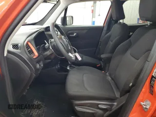 2020 Jeep Renegade Jeepster z VIN ZACNJBAB9LPL86959, wystawiony jako Copart lot #59903245 z przebiegiem 56 150 mil mil oraz Szkoda całkowita • Salvage title. Historia ofert i sprzedaży dostępna na DreamBid. Obrazek 7.