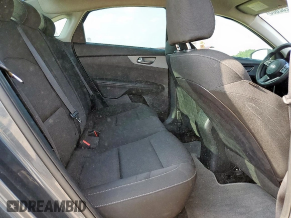 2021 Kia Forte LXS z VIN 3KPF24AD6ME340196, wystawiony jako Copart lot #59232805 z przebiegiem 118 465 mil mil oraz Szkoda całkowita • Salvage title. Historia ofert i sprzedaży dostępna na DreamBid. Obrazek 10.