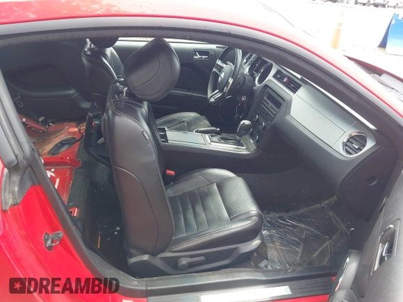 2013 Ford Mustang V6 with VIN 1ZVBP8AM7D5244237, listed as a IAAI auction lot 42147696 with 121,292 mi miles and . Bid and sale history available at DreamBid. Image 5.