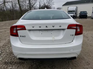 2014 Volvo S60 T5 with VIN YV1612FS1E2297720, listed as a Copart auction lot 53183345 with 174,993 mi miles and Clean Title. Bid and sale history available at carsss.com. Image 6.