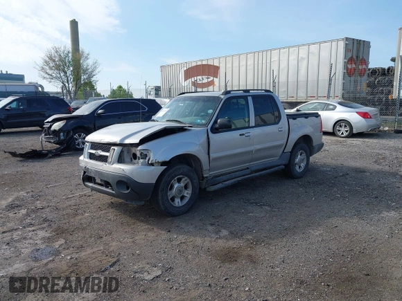 2004 Ford Explorer Sport Trac XLS z VIN 1FMZU77K94UA89637, wystawiony jako IAAI lot #42133712 z przebiegiem 174 293 mil mil oraz . Historia ofert i sprzedaży dostępna na DreamBid. Obrazek 2.