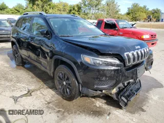 2020 Jeep Cherokee Latitude with VIN 1C4PJMCB9LD637613, listed as a Copart auction lot 69567574 with 81,009 mi miles and Salvage Title. Bid and sale history available at carsss.com. Image 4.