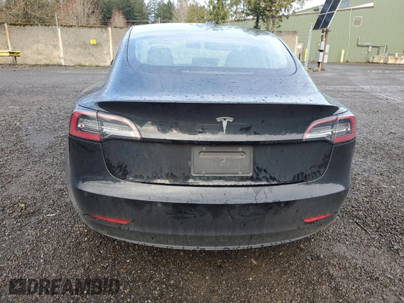 2019 Tesla Model 3 Mid Range with VIN 5YJ3E1EAXKF305080, listed as a Copart auction lot 49899965 with 88,607 mi miles and Salvage Title. Bid and sale history available at DreamBid. Image 6.