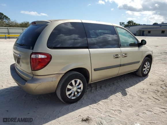2005 Chrysler Town & Country with VIN 1C4GP45RX5B295077, listed as a Copart auction lot 44335955 with 244,689 mi miles and Salvage Title. Bid and sale history available at carsss.com. Image 3.