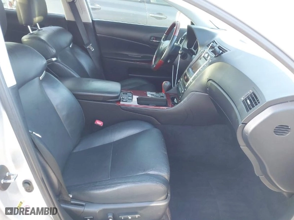 2010 Lexus GS 350 with VIN JTHBE1KS8A0050322, listed as a IAAI auction lot 41938381 with 99,940 mi miles. Bid and sale history available at carsss.com. Image 5.