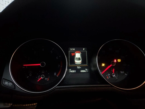 2018 Volkswagen Passat SEL Premium z VIN 1VWCA7A33JC017304, wystawiony jako Copart lot #86557824 z przebiegiem 74 001 mil mil oraz Szkoda całkowita • Salvage title. Historia ofert i sprzedaży dostępna na DreamBid. Obrazek 9.