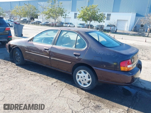 1999 Nissan Altima XE with VIN 1N4DL01D3XC209869, listed as a IAAI auction lot 41414580 with 175,076 mi miles. Bid and sale history available at carsss.com. Image 3.