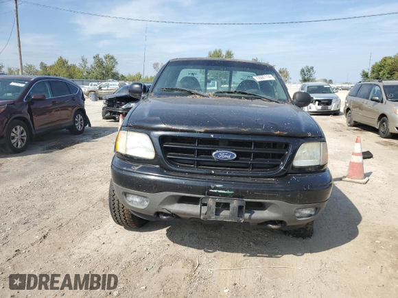 2003 Ford F-150 XL с VIN 1FTRF18213NB70120, выставлен на аукционе Copart как лот 72227114 с пробегом Не указан миль и Чистый • Clean title. История ставок и продаж доступна на DreamBid. Изображение 5.
