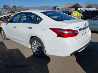 2016 Nissan Altima SV with VIN 1N4AL3APXGC211956, listed as a IAAI auction lot 41332338 with 115,309 mi miles and . Bid and sale history available at DreamBid. Image 3.