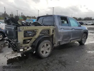 2021 Honda Ridgeline RTL-E with VIN 5FPYK3F74MB015036, listed as a Copart auction lot 43269105 with 64,631 mi miles and Salvage Title. Bid and sale history available at carsss.com. Image 3.