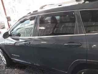 2018 Jeep Cherokee Latitude Plus with VIN 1C4PJLLX3JD573359, listed as a IAAI auction lot 41313339 with 98,981 mi miles. Bid and sale history available at carsss.com. Image 14.
