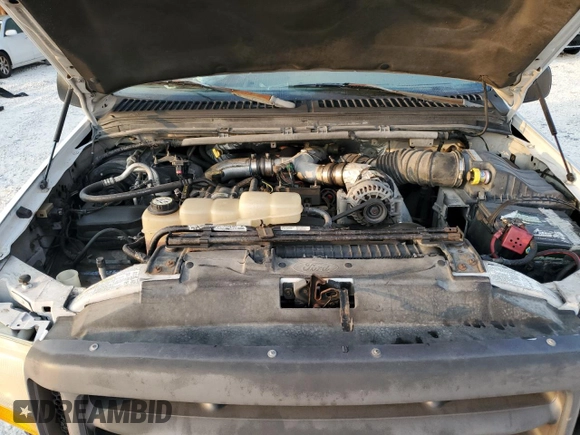 2000 Ford Super Duty F-250 XL with VIN 1FTNF21F7YEA97991, listed as a Copart auction lot 54577544 with 82,036 mi miles and Salvage Title. Bid and sale history available at carsss.com. Image 12.