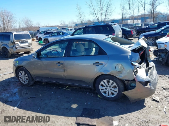 2010 Kia Forte EX z VIN KNAFU4A2XA5836941, wystawiony jako IAAI lot #41812507 z przebiegiem 186 638 mil mil oraz . Historia ofert i sprzedaży dostępna na DreamBid. Obrazek 14.
