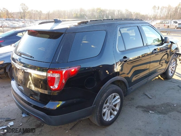 2017 Ford Explorer with VIN 1FM5K7B84HGB19003, listed as a IAAI auction lot 41289053 with 86,126 mi miles. Bid and sale history available at carsss.com. Image 4.