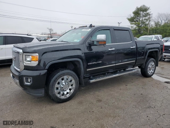 2015 GMC Sierra 2500HD Denali with VIN 1GT120EG1FF668772, listed as a Copart auction lot 84406604 with 113,260 mi miles and Salvage Title. Bid and sale history available at carsss.com. Image 1.