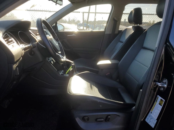 2018 Volkswagen Tiguan SEL with VIN 3VV3B7AX5JM152352, listed as a Copart auction lot 46411295 with 75,462 mi miles and Salvage Title. Bid and sale history available at carsss.com. Image 7.